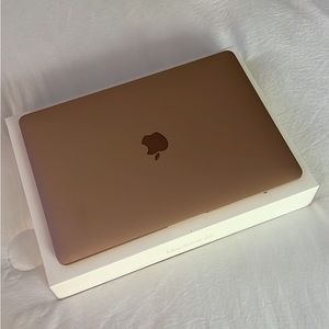 MacBook Air - rose gold